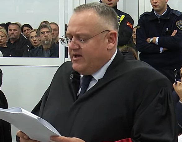 И обвинителот Јанев треба да седне до Газда Деко